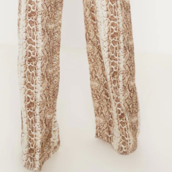 NWT - BROWN SNAKE PRINT WIDE LEG PANTS - Picture 5 of 10